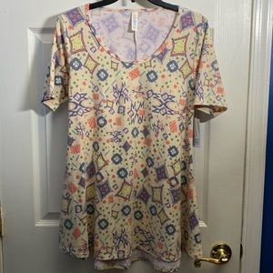 LulaRoe Oversized Printed Short Sleeve Tunic Top Small